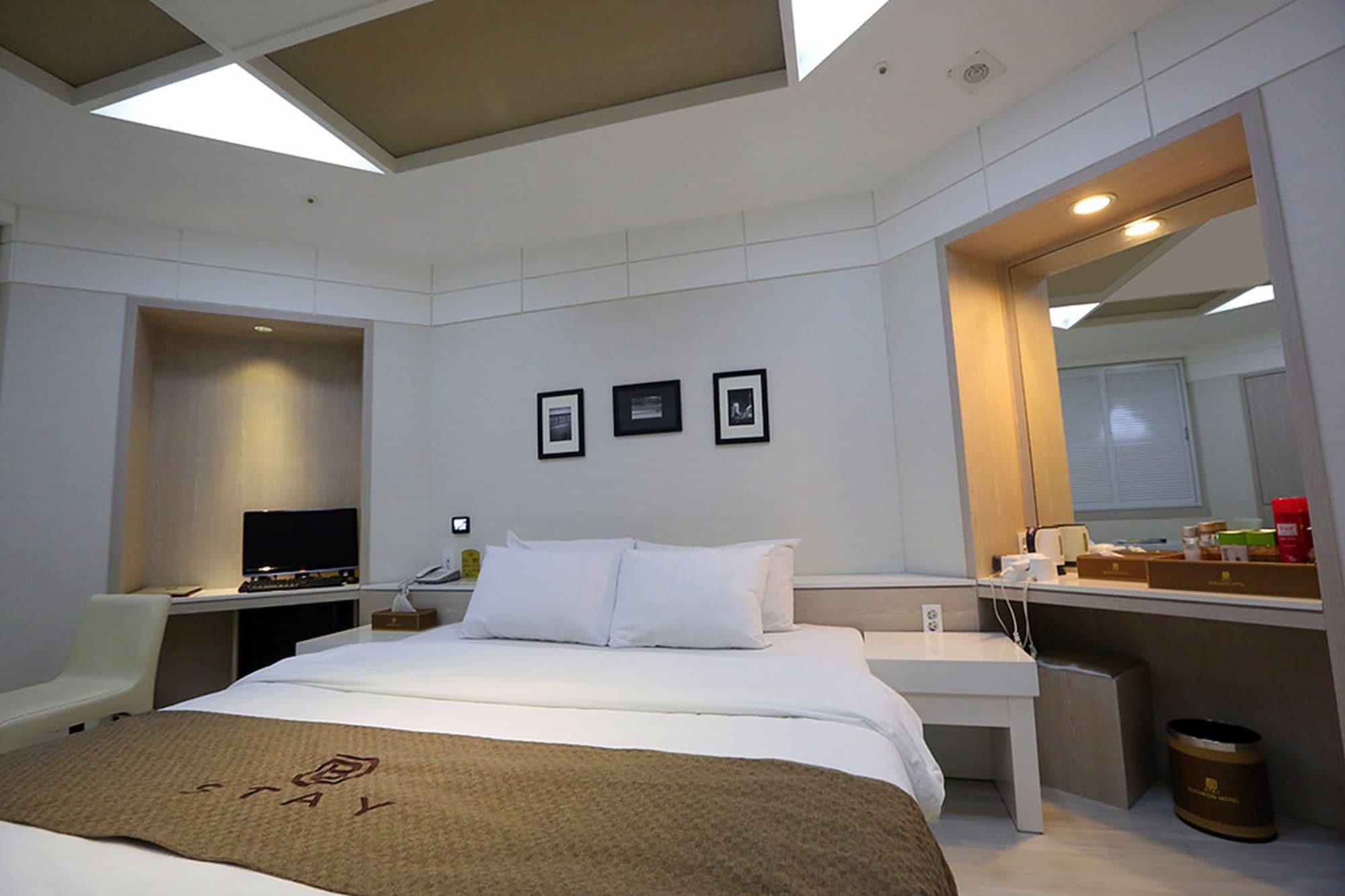 Bucheon Hotel Buitenkant foto