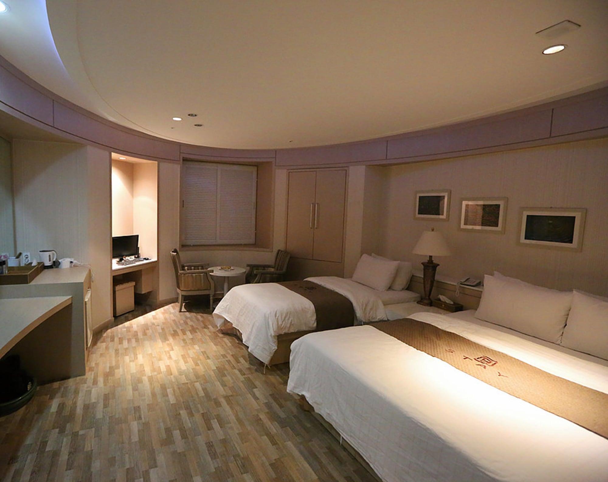 Bucheon Hotel Buitenkant foto