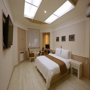 Bucheon Hotel Buitenkant foto