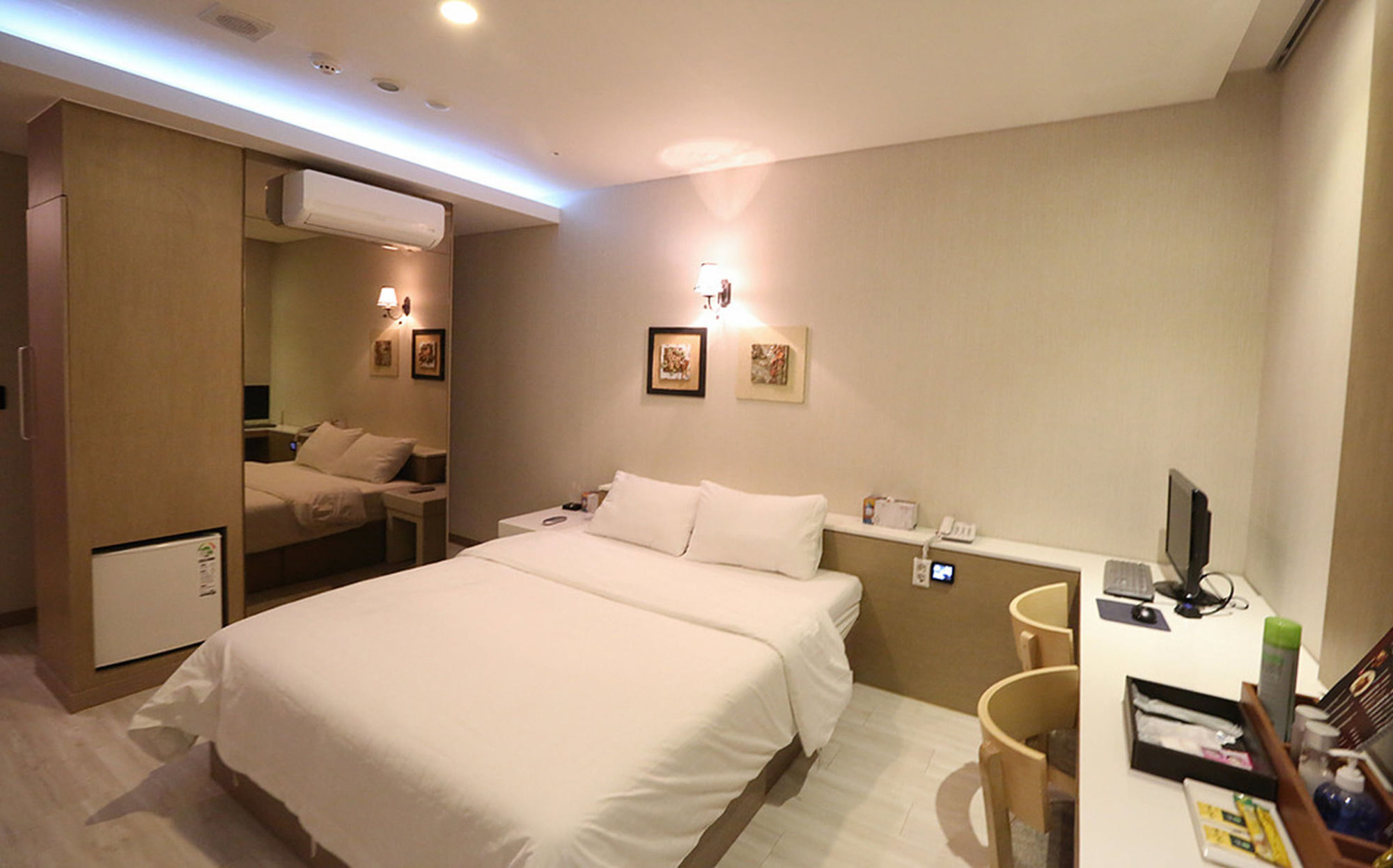 Bucheon Hotel Buitenkant foto